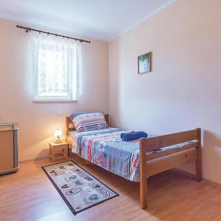3 Bedroom Beautiful In Skicini Holiday home